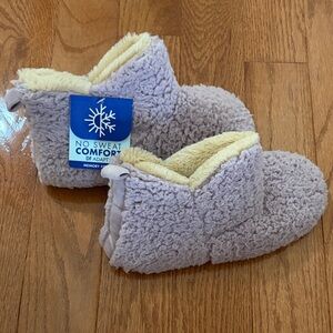 Dearfoams Cozy Cream Slippers